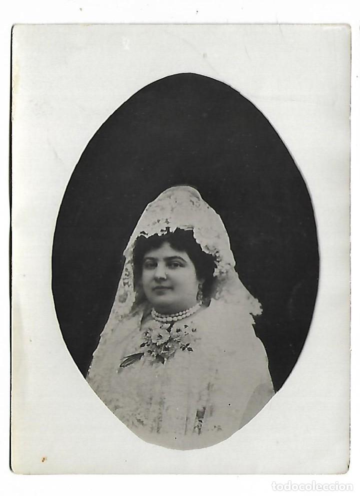 Fotografia antica: ER-FOTOGRAFIA ANTIGUA DE UNA CON PEINETA Y MANTILLA