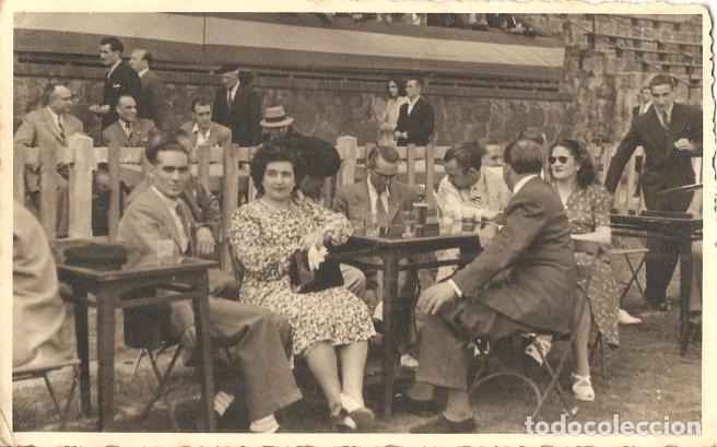 Antique Photography: FOTO-POSTAL, DE TERTULIA, 1946, FOTO GARRIDO-BILBAO, 8X13