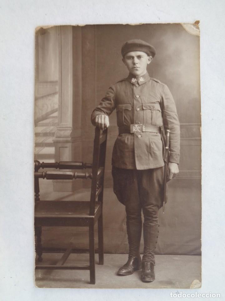 Antique Photography: FOTO DE ESTUDIO DE MILITAR DE INFANTERIA CON BOINA, A&Ntilde;OS 20. DE GUERRA , CACERES