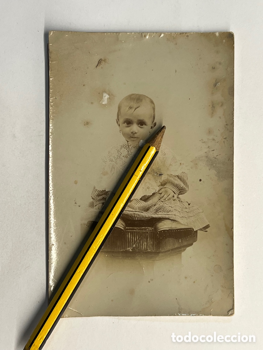 Fotograf&iacute;a antigua: FOTOGRAF&Iacute;A ANTIGUA. Retrato de una ni&ntilde;a Cordobesa&hellip;. (h.1920?) Deslucida