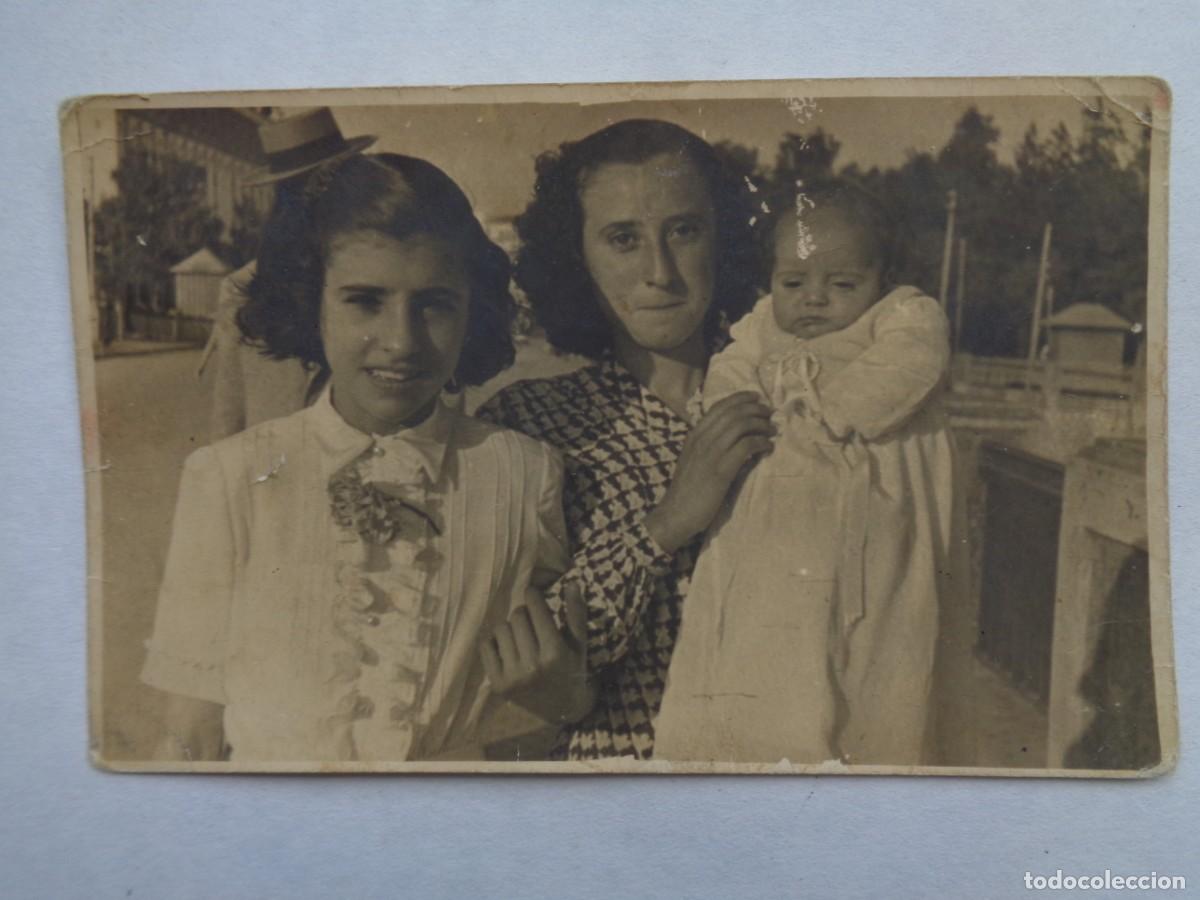 Fotograf&iacute;a antigua: MINUTERO DE FOTOGRAFO CALLEJERO DE MUJER CON NI&Ntilde;AS , A&Ntilde;&Oacute;S 40