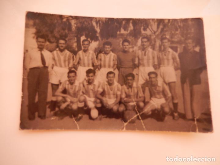 Fotografia antiga: POSTAL FOTO EQUIPO FUTBOL A&Ntilde;OS 50