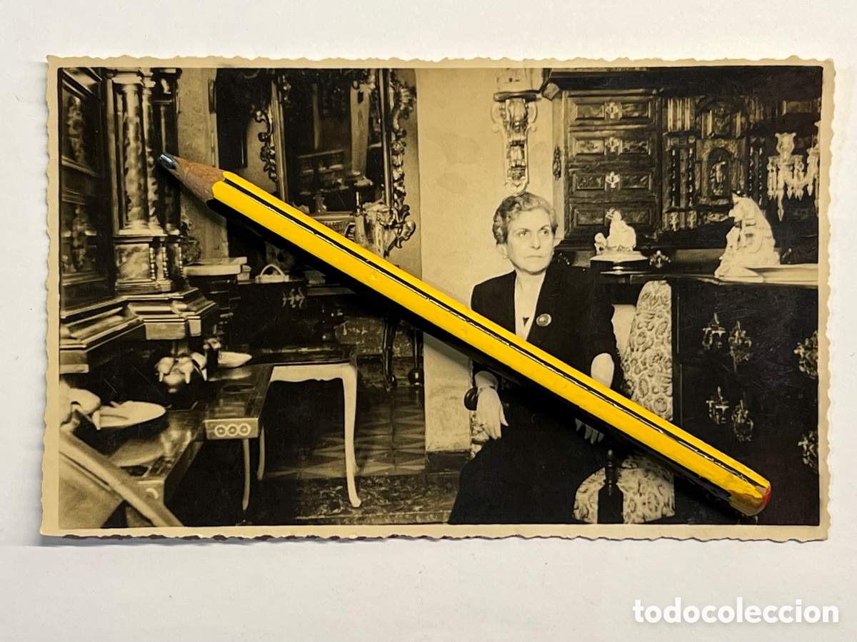 Fotograf&iacute;a antigua: LA VALENCIA QUE FUE&hellip; Fotograf&iacute;a Costumbrista Burguesia Val&ecirc;ncia. Se&ntilde;ora en el Sal&oacute;n de casa