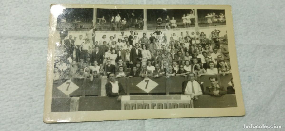 Fotografia antica: FOTOGRAFIA ANTIGUA PLAZA DE TOROS Y ESPECTADORES EN ELLA 9 X 14 CMS.