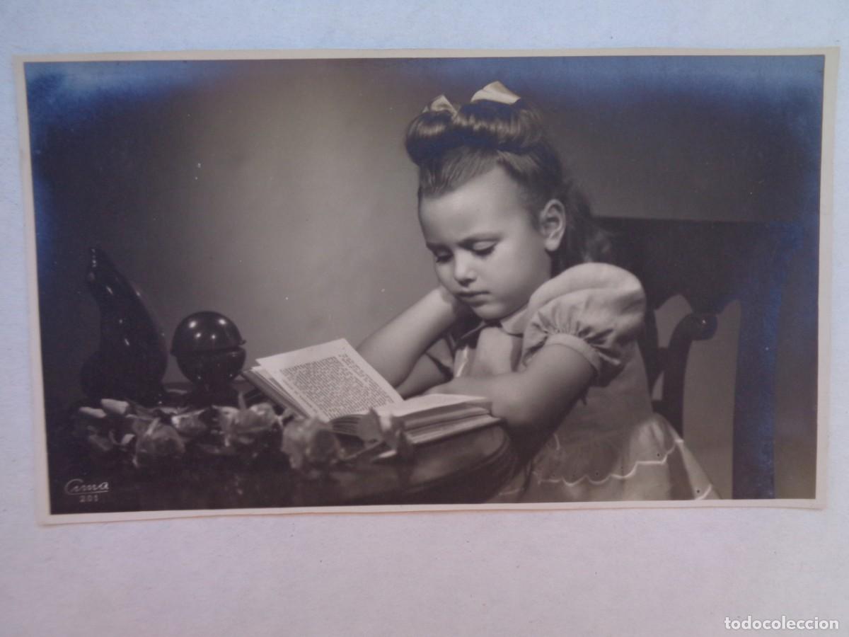 Antique Photography: PRECIOSA FOTO DE ESTUDIO DE NI&Ntilde;A LEYENDO UN LIBRO, A&Ntilde;OS 30 - 40