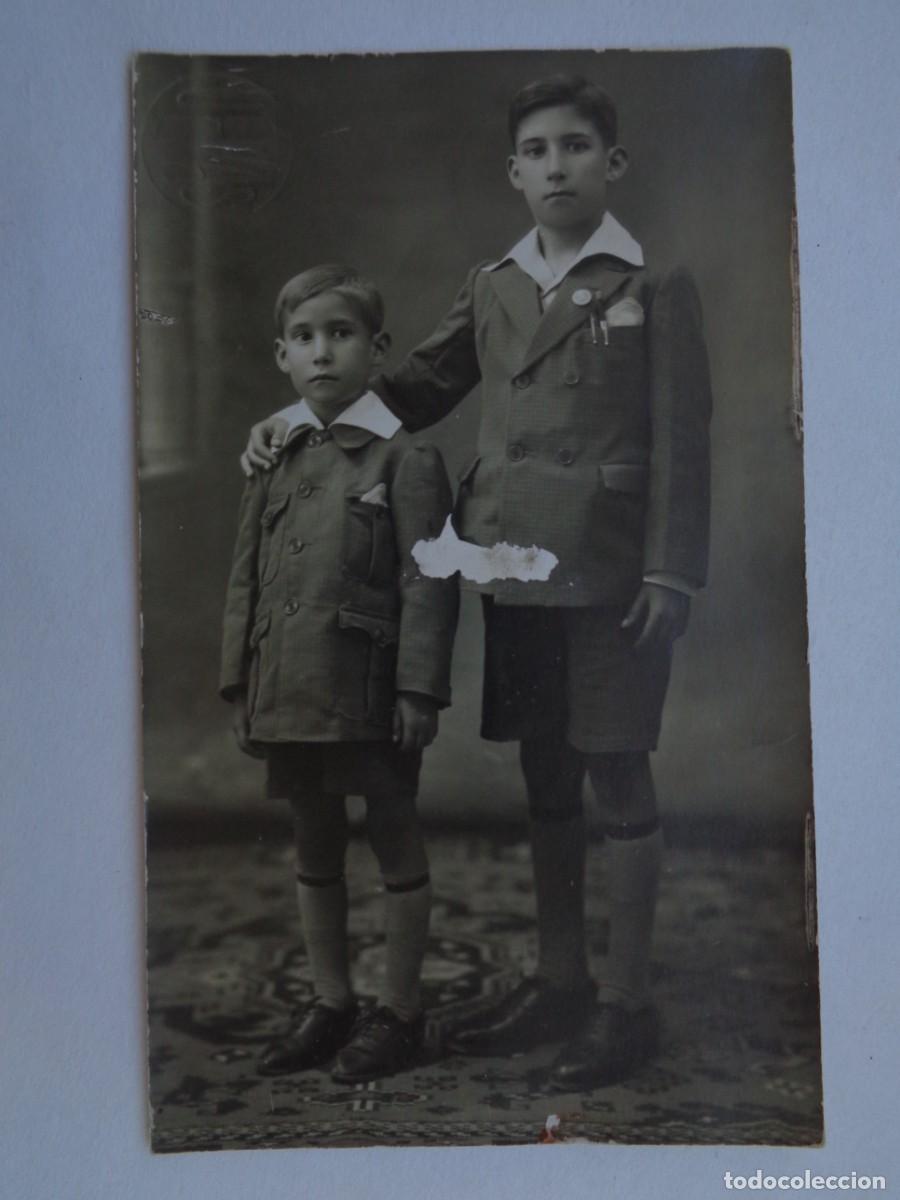 Antique Photography: PRECIOSA FOTO DE ESTUDIO DE NI&Ntilde;OS CON PANTALON CORTO , PRINCIPIOS DE SIGLO. DE CUEVAS