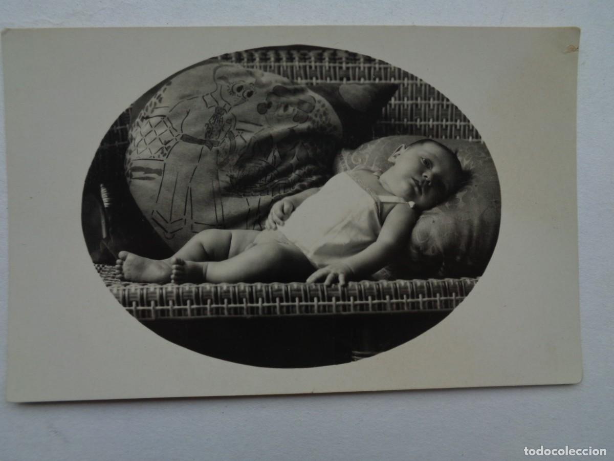 Fotografia antica: PRECIOSA FOTO DE ESTUDIO DE BEBE TAL SE VE , PRINCIPIOS DE SIGLO.