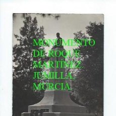Fotografía antigua: JUMILLA, MURCIA. MONUMENTO. ROQUE MARTÍNEZ, HIJO PREDILECTO DE ESTA CIUDAD. JUMILLA, MURCIA.