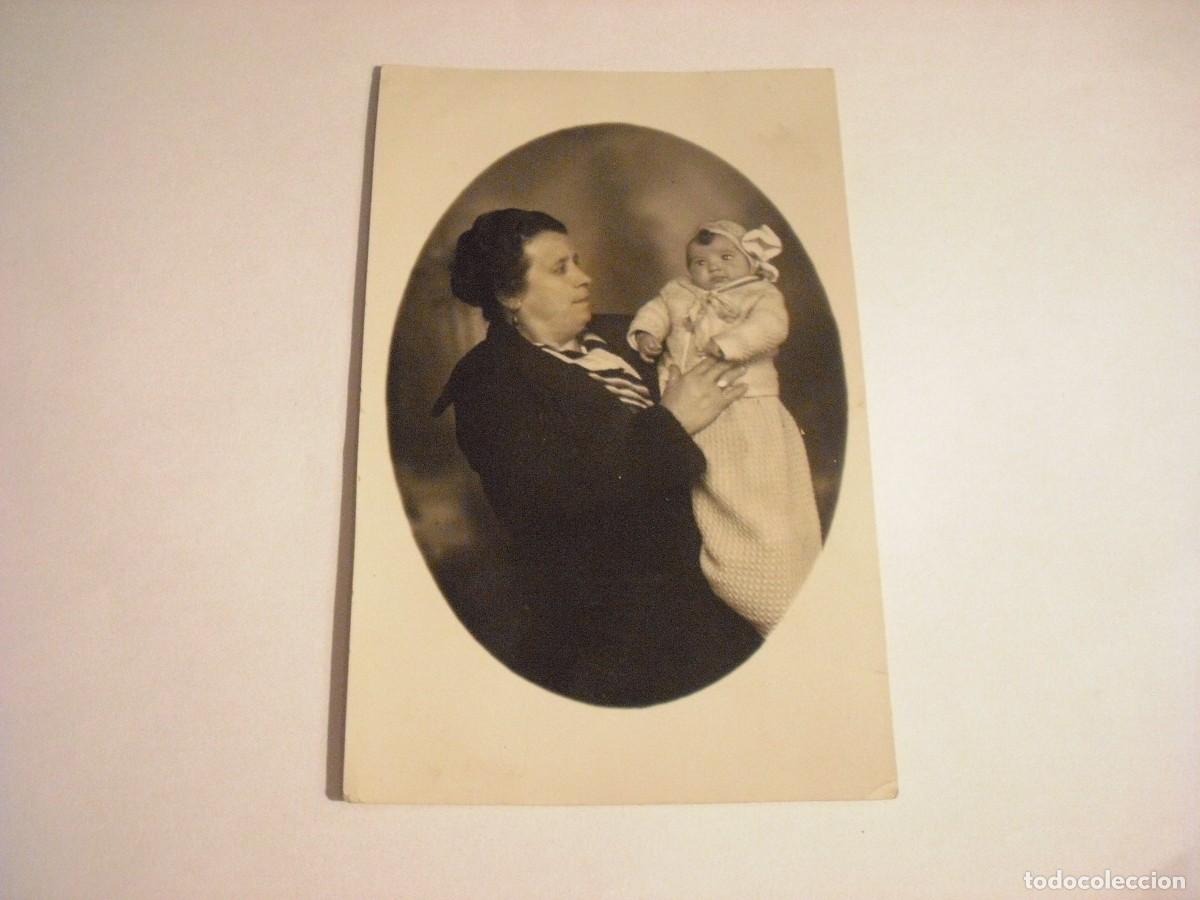 Fotografia antica: ANTIGUA FOTO DE MUJER CON BEBE. 1933.