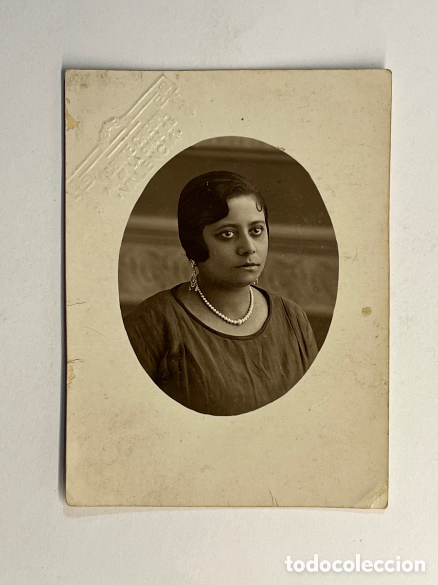 Fotograf&iacute;a antigua: CDV.., Tarjeta Postal Adelina a su hermana.. fot&oacute;grafo Vicente Crespo (h.1920?) Med&iacute;das: 9 x 7 cm
