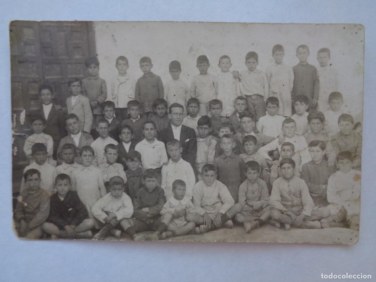 Antique Photography: FOTO ESCOLAR : NI&Ntilde;OS CON SU MAESTRO, A&Ntilde;OS 40