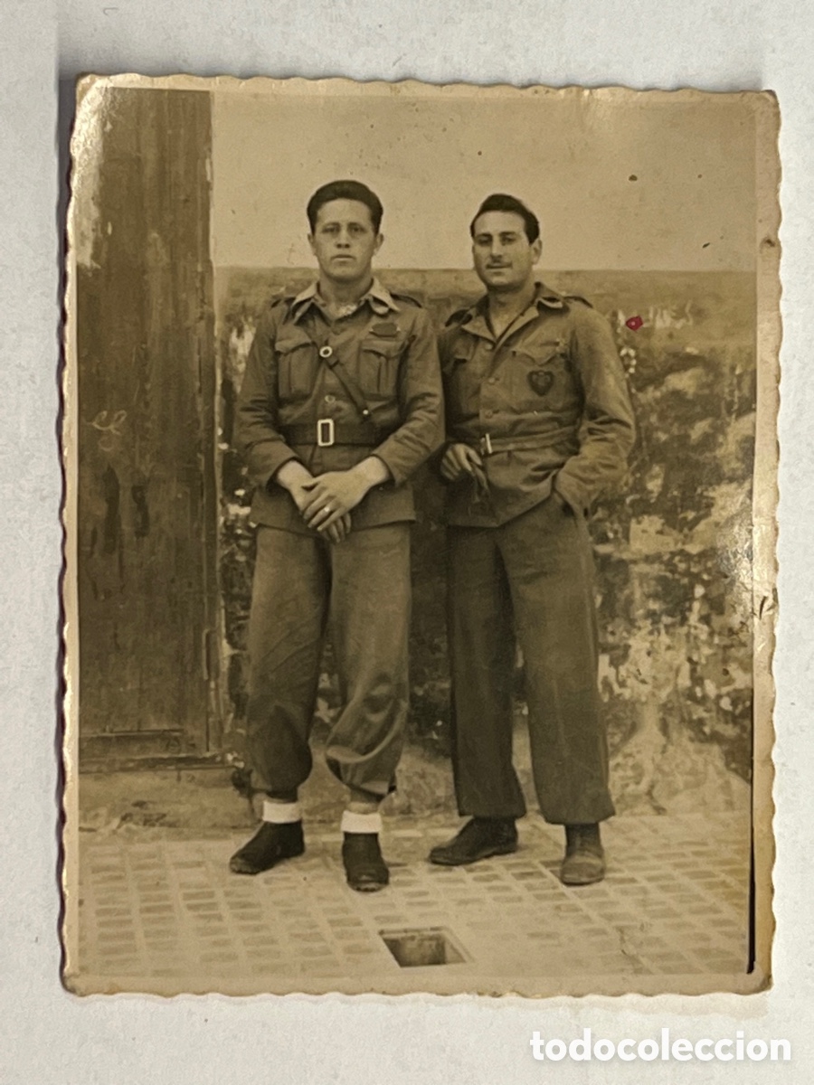 Antique Photography: MINUTEROS, fot&oacute;grafos de calle. Soldados de Yecla. Abril de 1940..