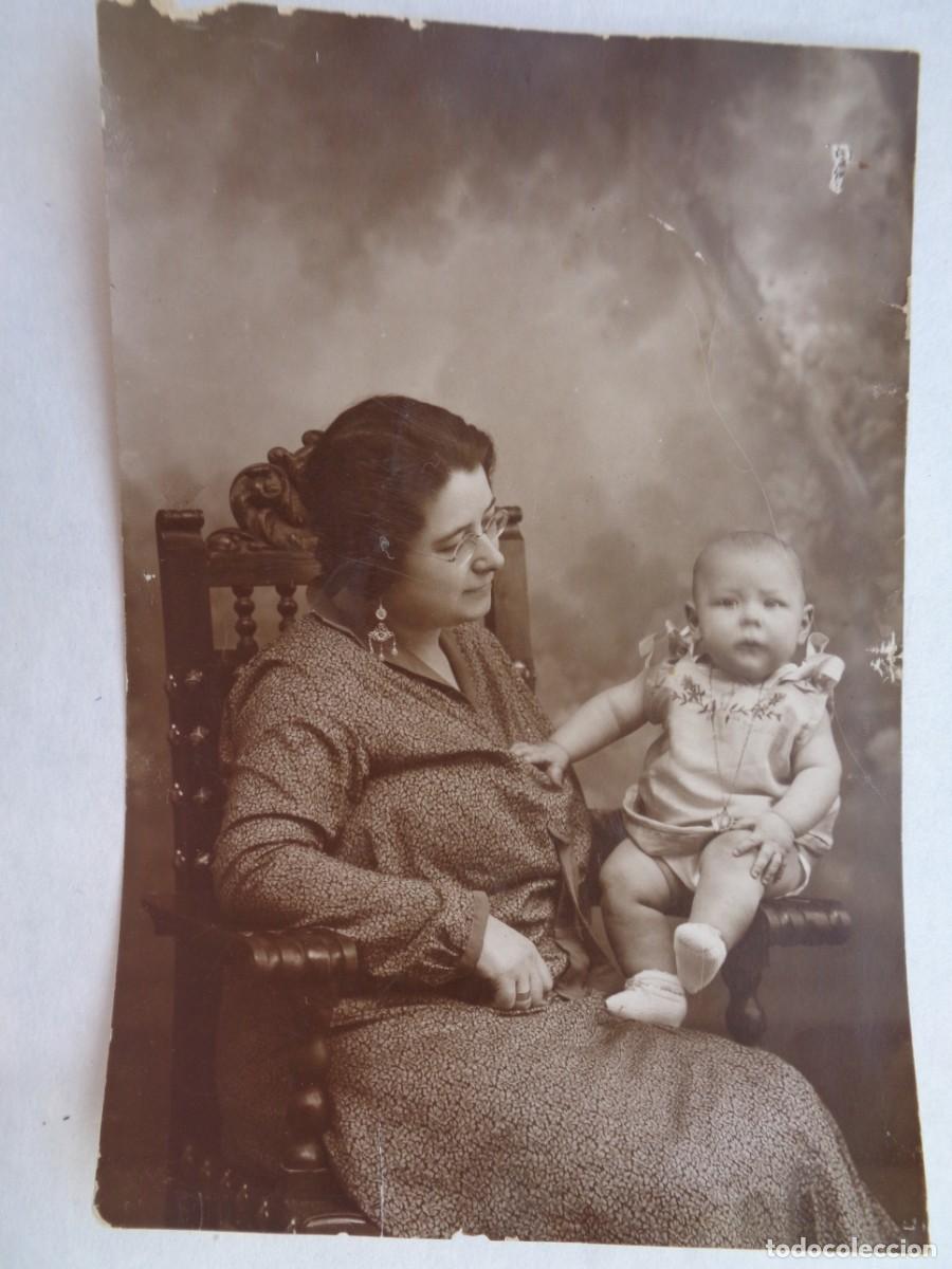 Fotografia antica: PRECIOSA FOTO DE ESTUDIO DE SE&Ntilde;ORA CON BEBE . PRINCIPIOS DE SIGLO