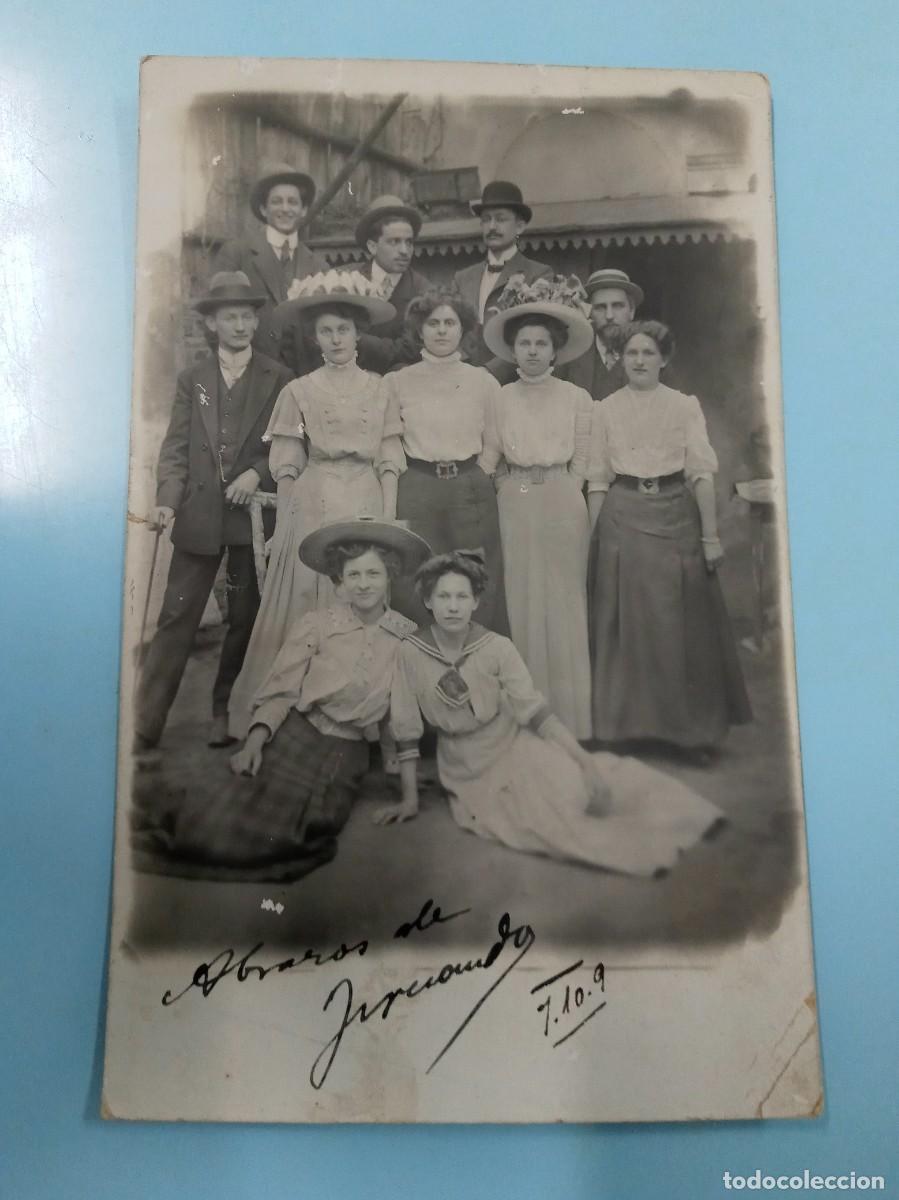 Fotografia antica: FOTO DE FAMILIA USADA COMO POSTAL CIRCULADA DE ALEMANIA A EL ARAHAL 1909