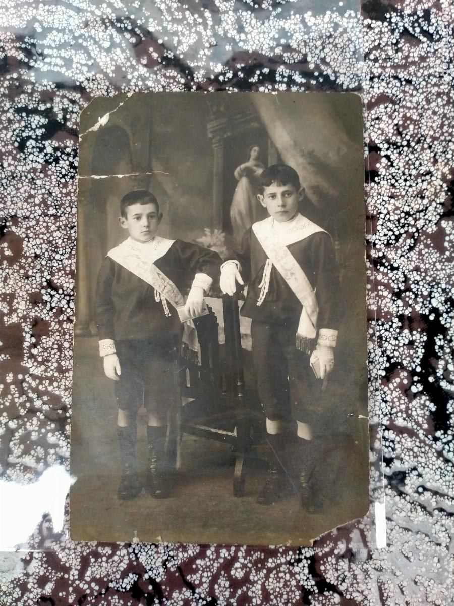 Alte Fotografie: ANTIGUA FOTOGRAF&Iacute;A POSTAL NI&Ntilde;O COMUNI&Oacute;N FOTO