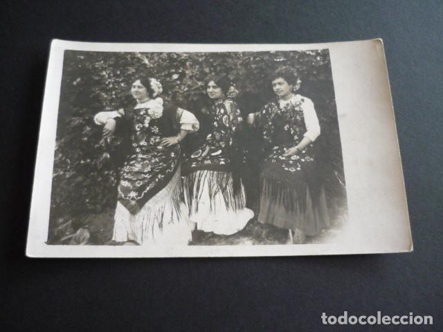 Antique Photography: MUJERES CON MANTONES POSTAL FOTOGRAFICA