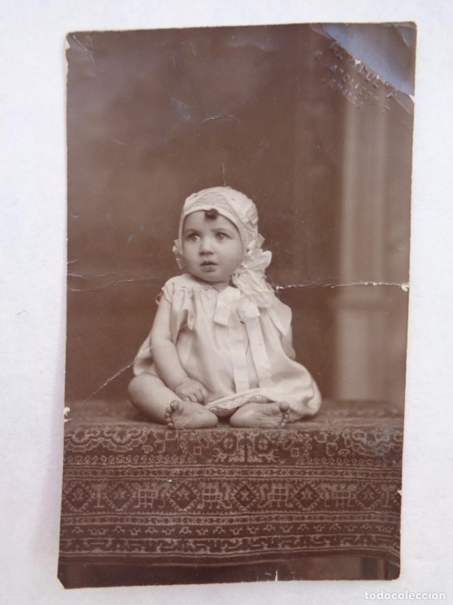 Fotografia antiga: PRECIOSA FOTO DE ESTUDIO DE BEBE TAL SE VE , PRINCIPIOS DE SIGLO. DE AZPICUETA , SEVILLA