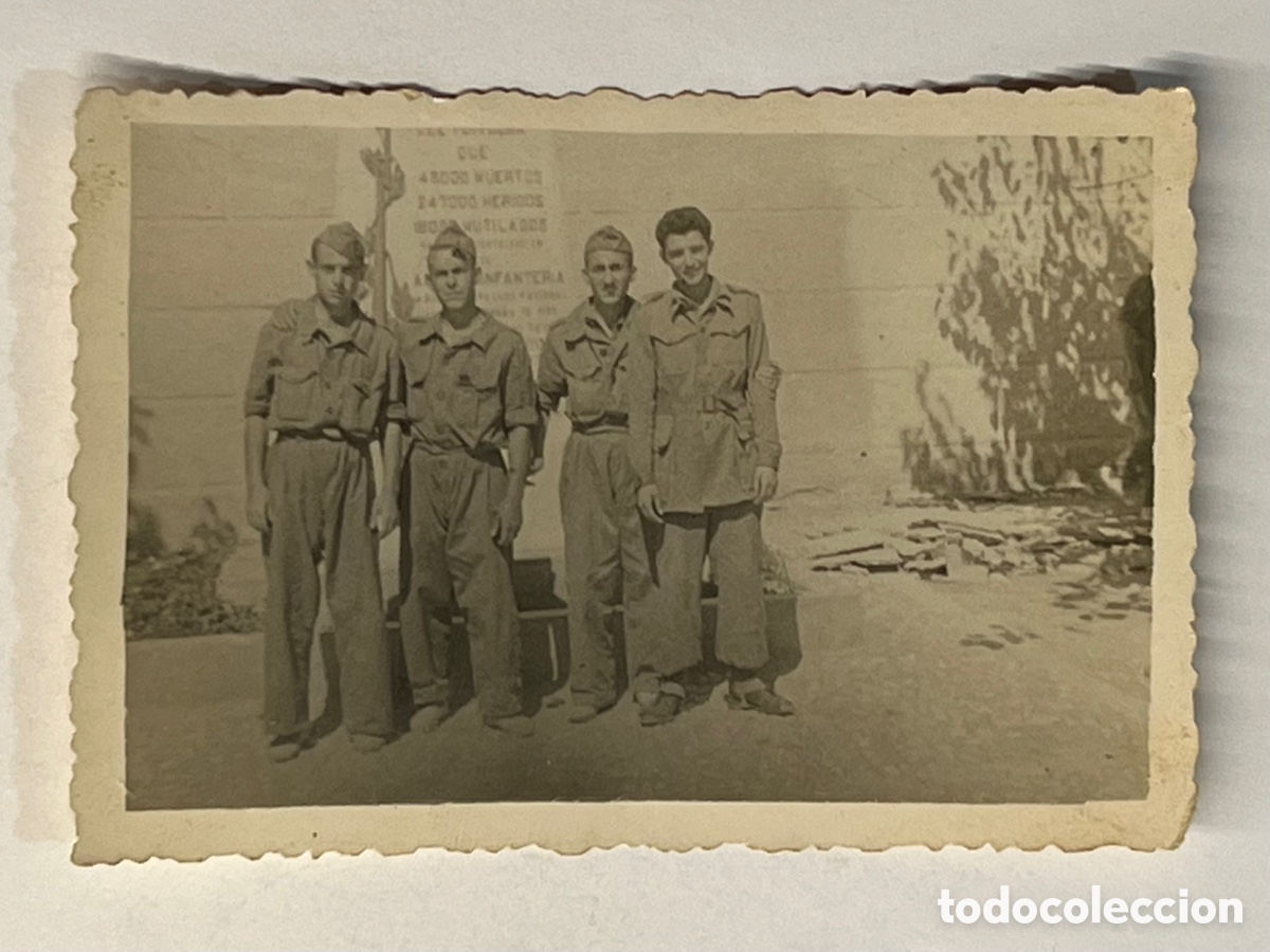 Fotografia antiga: MILITARES. Fotograf&iacute;a Grupo Soldado Bando Naciona