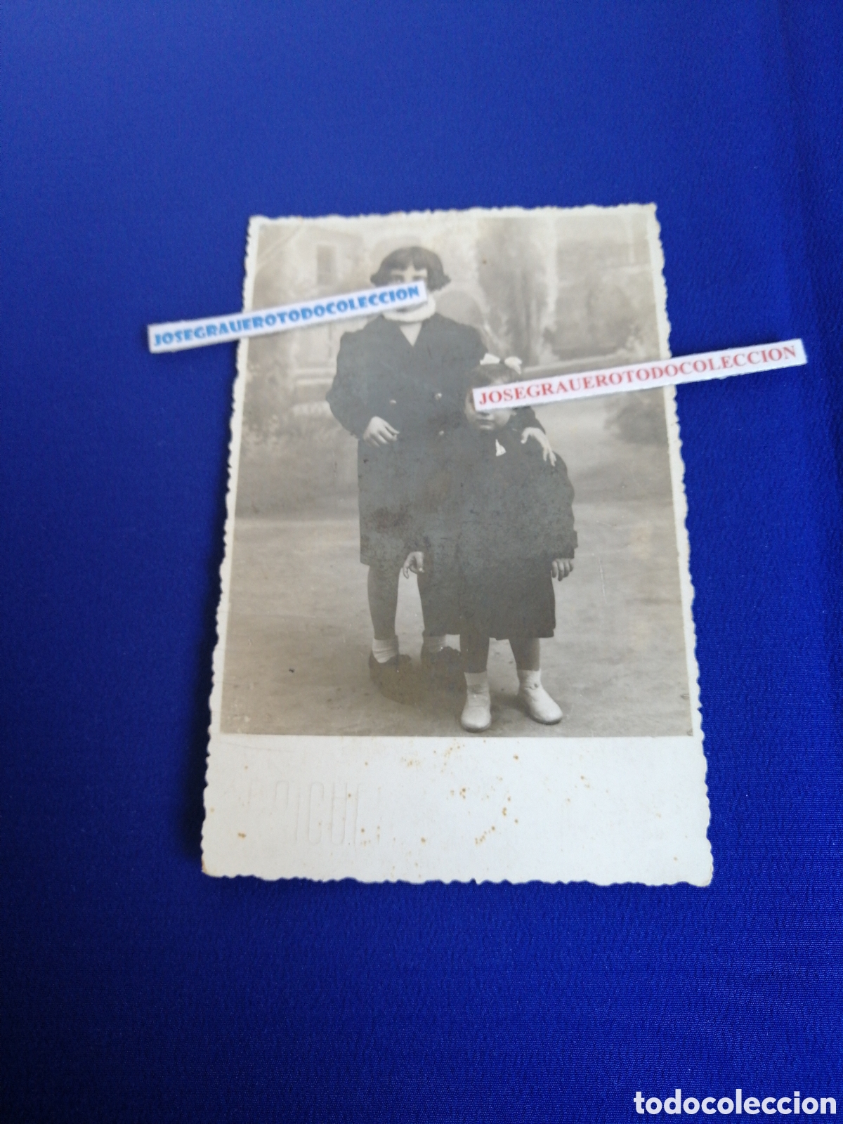 Alte Fotografie: NI&Ntilde;OS MODELOS POSANDO FOTOGRAF&Iacute;A POSTAL ANTIGUA