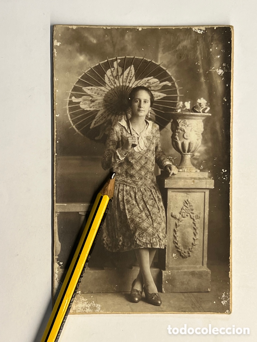 Alte Fotografie: MUJER CON SOMBRILLA CHINA. Fotograf&iacute;a antigua &hellip; (h.1920?) Retrato de est&uacute;dio