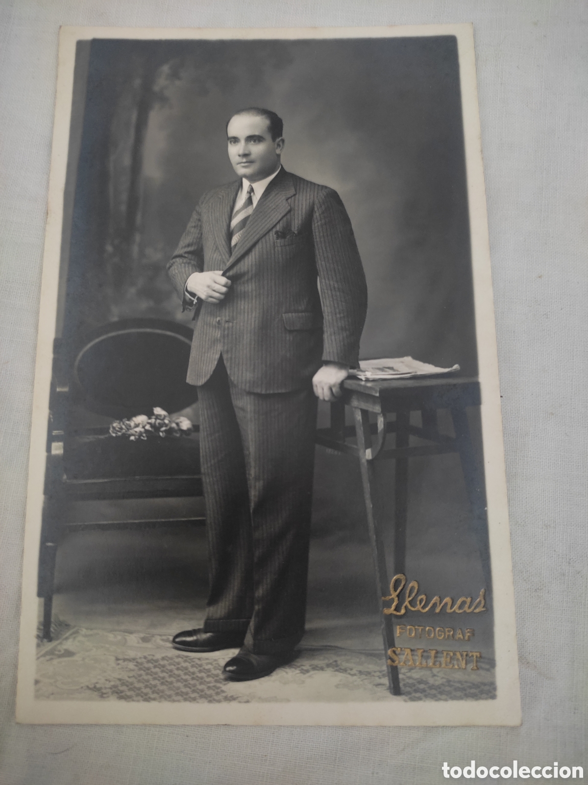 Alte Fotografie: Fotograf&iacute;a foto se&ntilde;or posando en estudio fotograf&iacute;a llenas Sallent de Llobregat