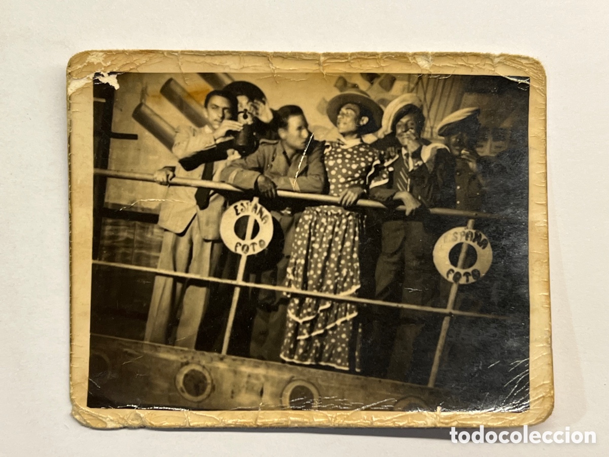 Alte Fotografie: MINUTEROS, fot&oacute;grafos de calle.. Decorado atracci&oacute;n de Feria.. Navegando en alta mar (h.1945?)