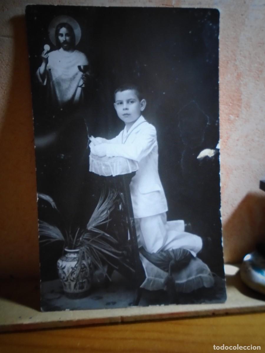 Alte Fotografie: ORIHUELA(ALICANTE)NI&Ntilde;O EN COMUNION S/F FECHADA 22/5/1930.