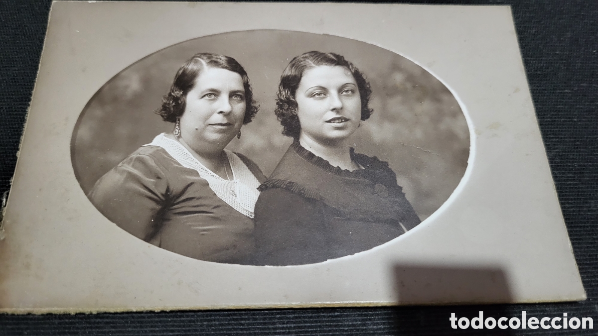 Alte Fotografie: Fotograf&iacute;a antigua alb&uacute;mina retrato de dos Se&ntilde;oras