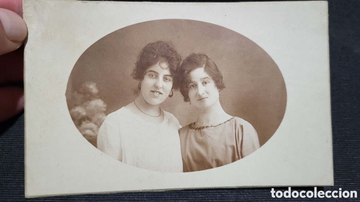 Fotograf&iacute;a antigua: Fotograf&iacute;a antigua alb&uacute;mina retrato de dos Se&ntilde;oras