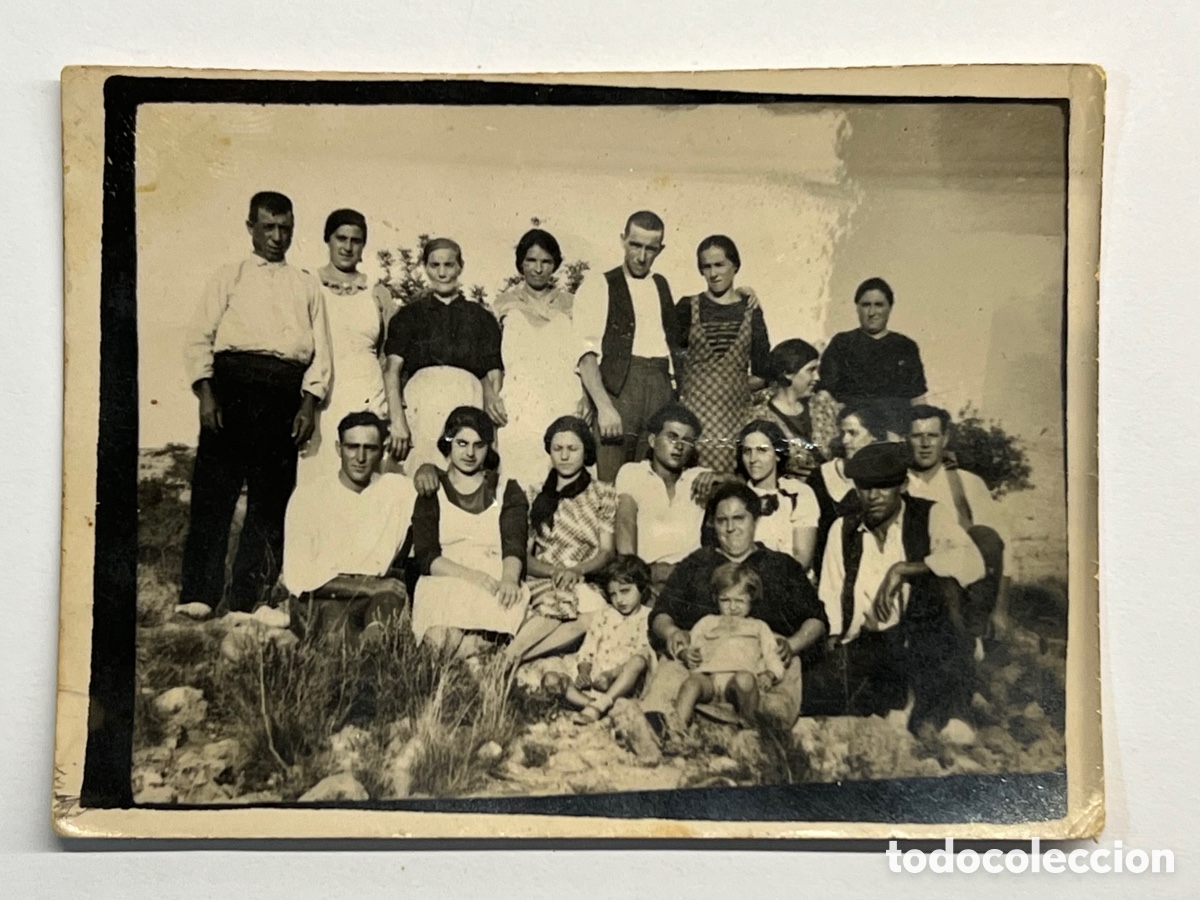 Photographie ancienne: MINUTEROS, fot&oacute;grafos de calle&hellip; en el campo, disfrutando de la Pascua (h.1945?)