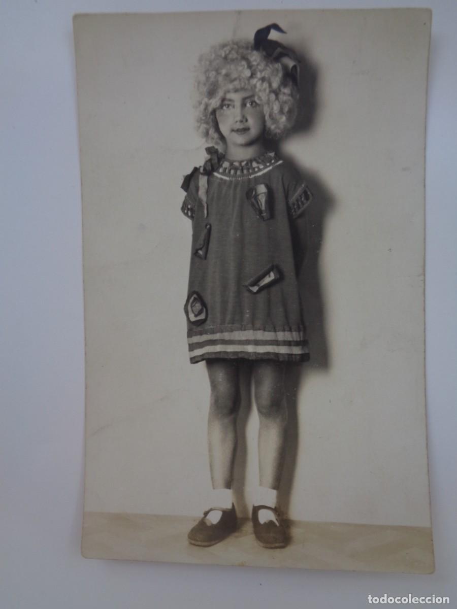 Antique Photography: PRECIOSA FOTO DE ESTUDIO DE NI&Ntilde;A DISFRAZADA , CON PELUCA . PRINCIPIOS DE SIGLO