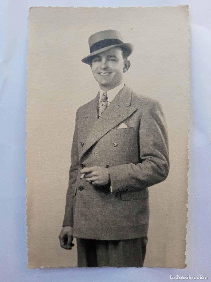 Fotografia antica: BONITA FOTO DE ESTUDIO DE JOVEN ELEGANTE CON TRAJE Y SOMBRERO