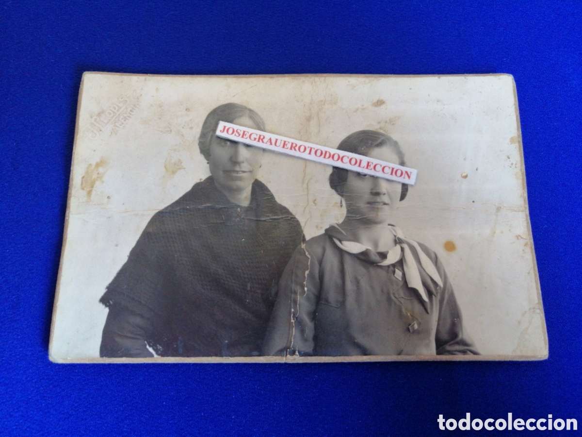 Photographie ancienne: MODELOS POSANDO FOTOGRAF&Iacute;A ANTIGUA CON SELLO FOTOGRAFICO VALENCIA J. LLOPIS