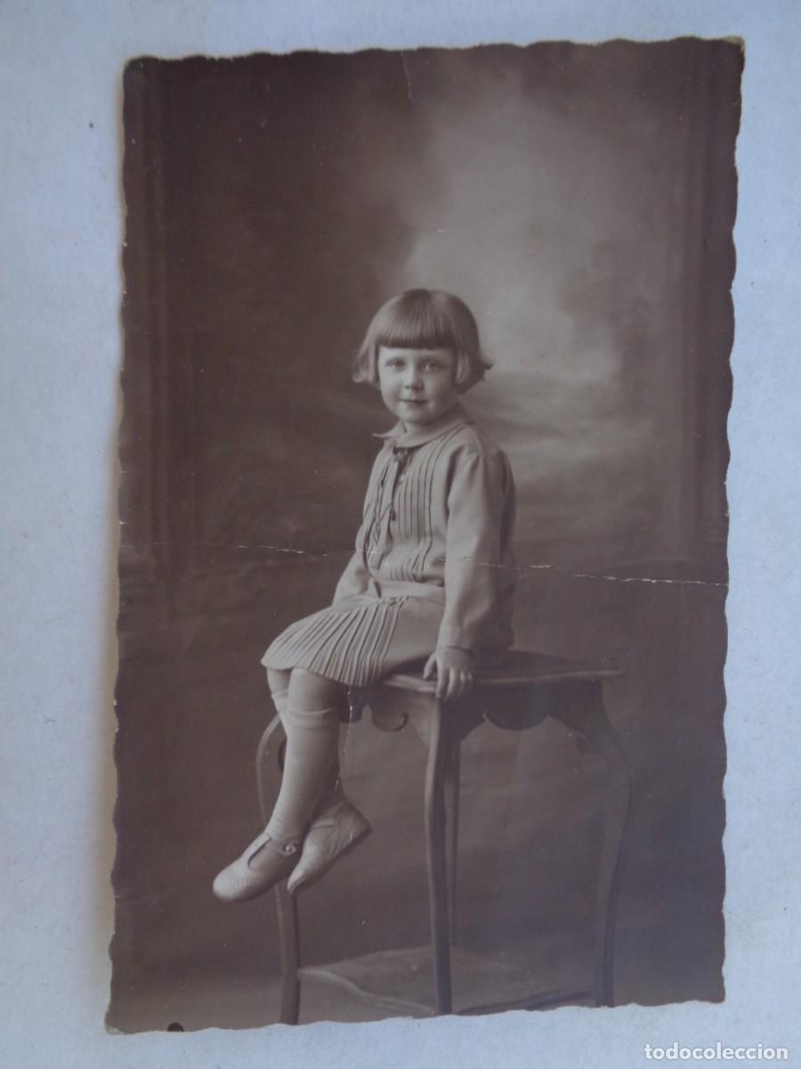 Fotografia antica: PRECIOSA FOTO DE ESTUDIO DE NI&Ntilde;A DE 5 A&Ntilde;OS . A&Ntilde;OS 20 - 30
