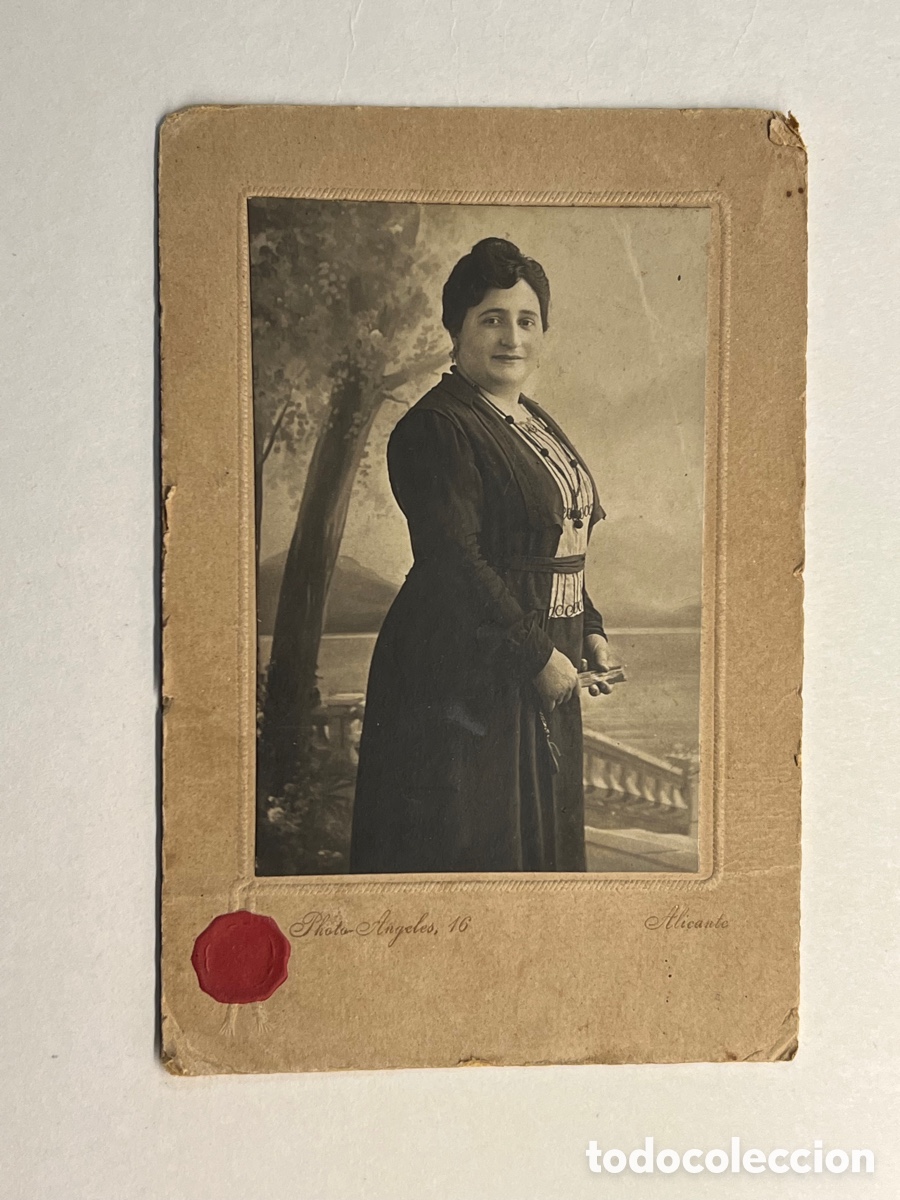 Antique Photography: PHOTO ALICANTE. Calle Angeles 12. La Se&ntilde;ora del Vestido Oscuro (h.1920?)
