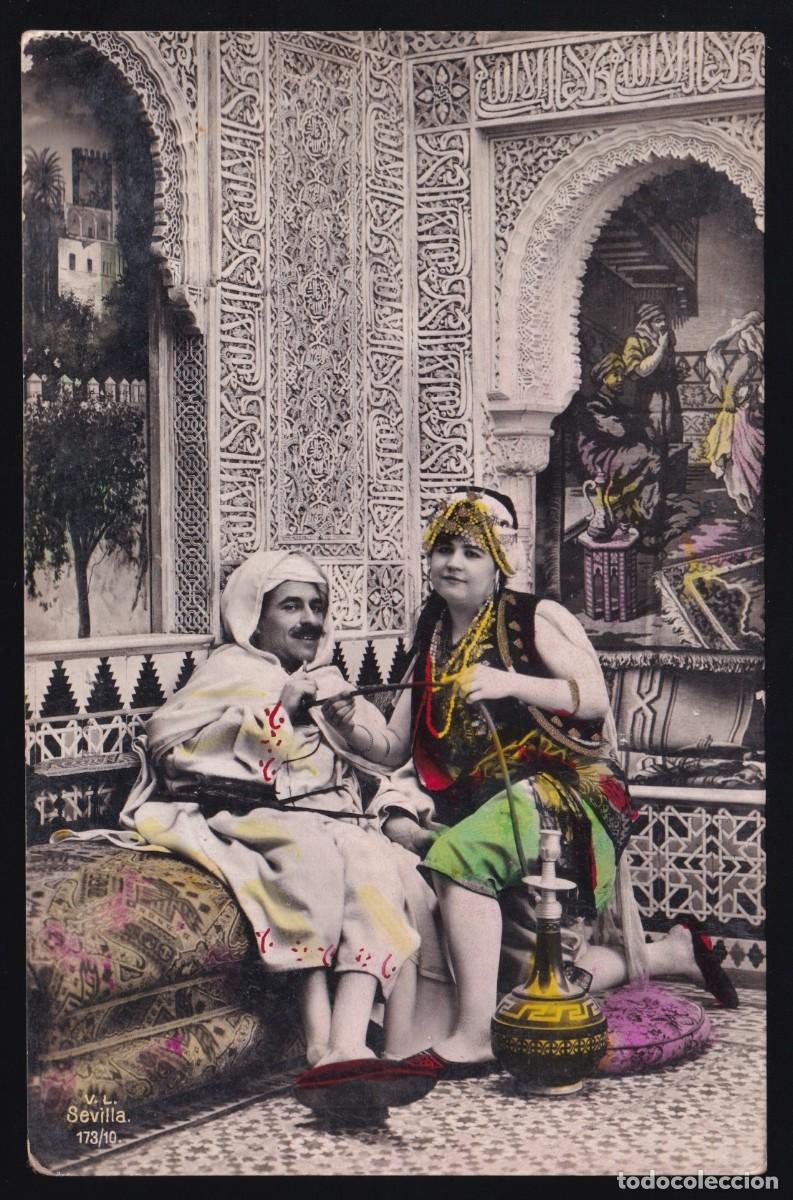 Fotografia antiga: Foto an&oacute;nima. *Escena con narguila* Escrita.