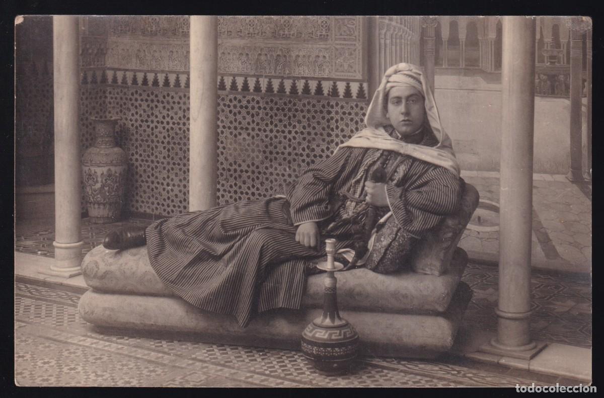 Fotografia antiga: Foto an&oacute;nima. *Escena con narguila* Sin circular.