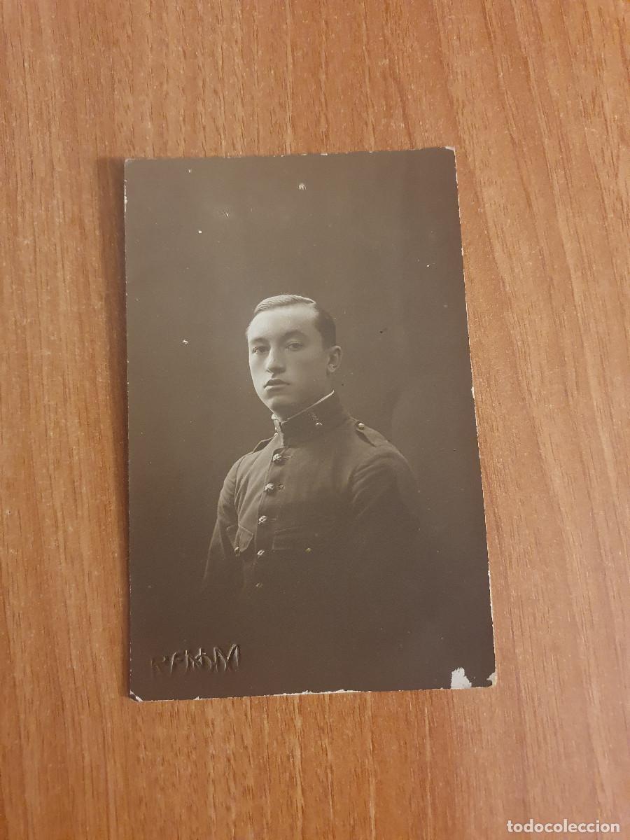 Fotografia antiga: ANTIGUA POSTAL SOLDADO FOTOGRAFO. RENOM.