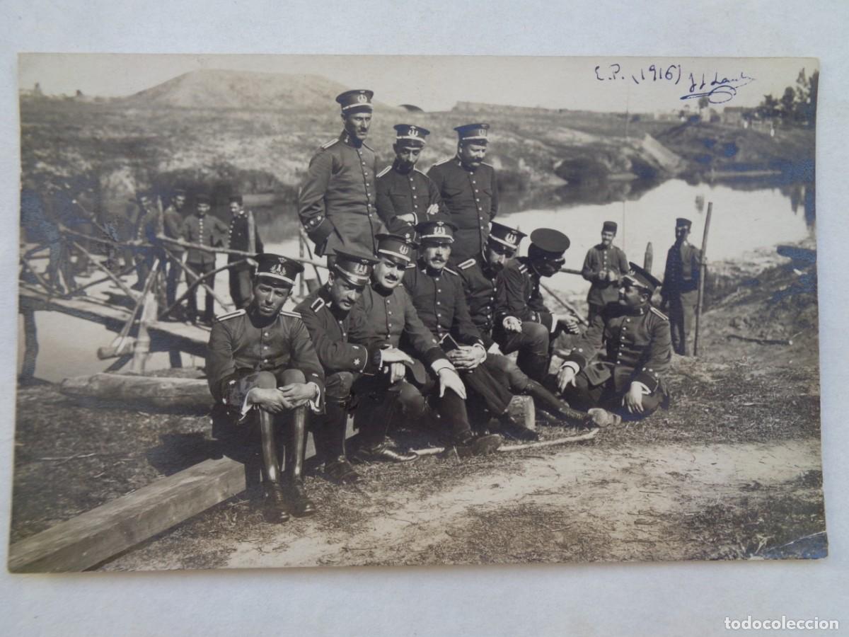 Fotografia antiga: FOTO DE MANIOBRAS MILITARES : FOTO DE OFICIALES DE INGENIEROS POSANDO . 1916