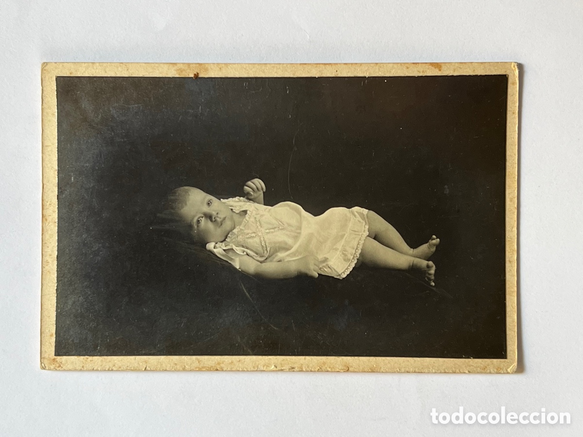 Fotograf&iacute;a antigua: NI&Ntilde;OS. GIJON Asturias.. ARTE. Villanueva fot&oacute;grafo.. Ni&ntilde;o durmiente.. Retrato de estudio&hellip; (h.1910?)