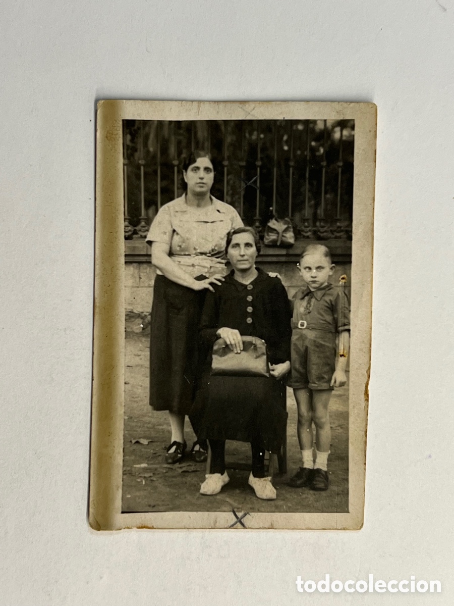 Alte Fotografie: MINUTEROS, fot&oacute;grafos de calle.. Mirando fijamente a la c&aacute;mara&hellip;. (h.1945?)