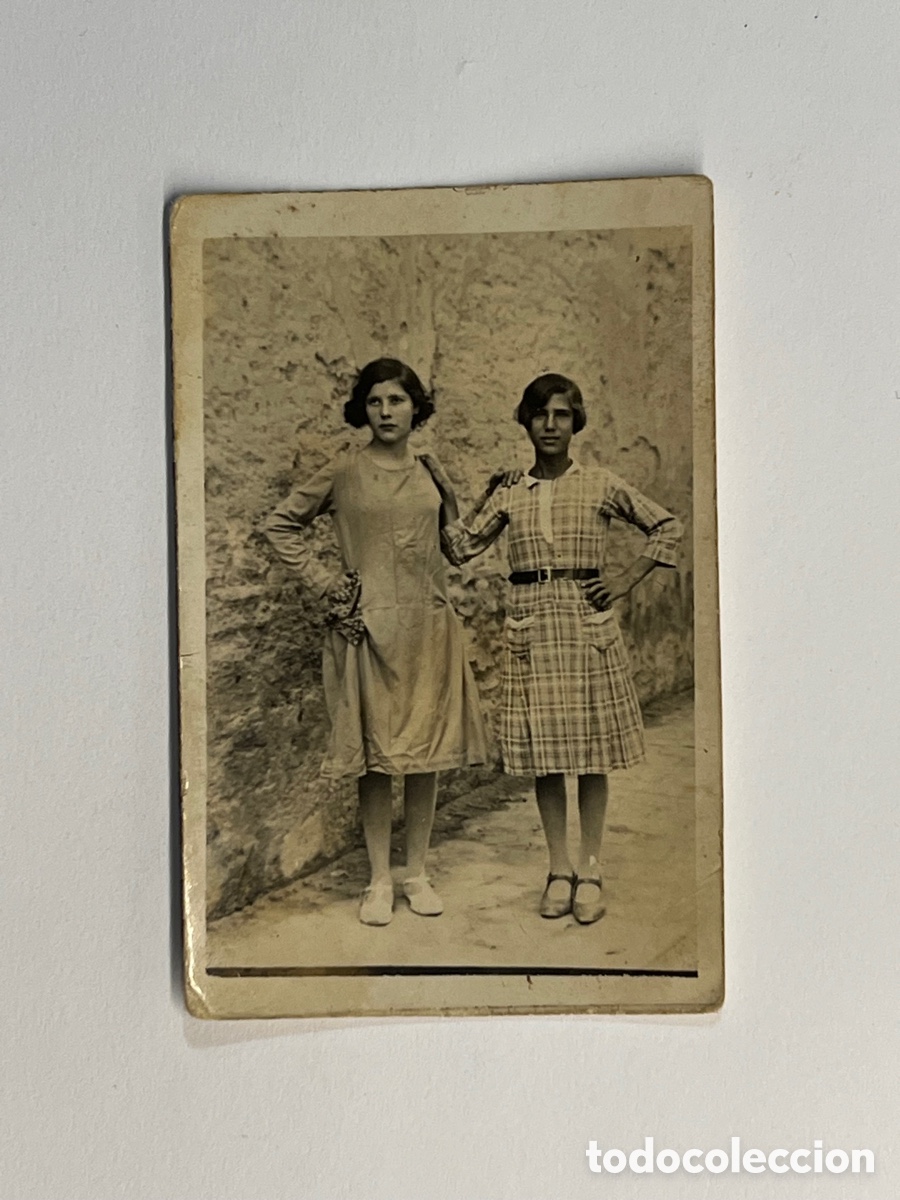 Alte Fotografie: MINUTEROS, fot&oacute;grafos de calle.. Dos buenas amigas (h.1930?)