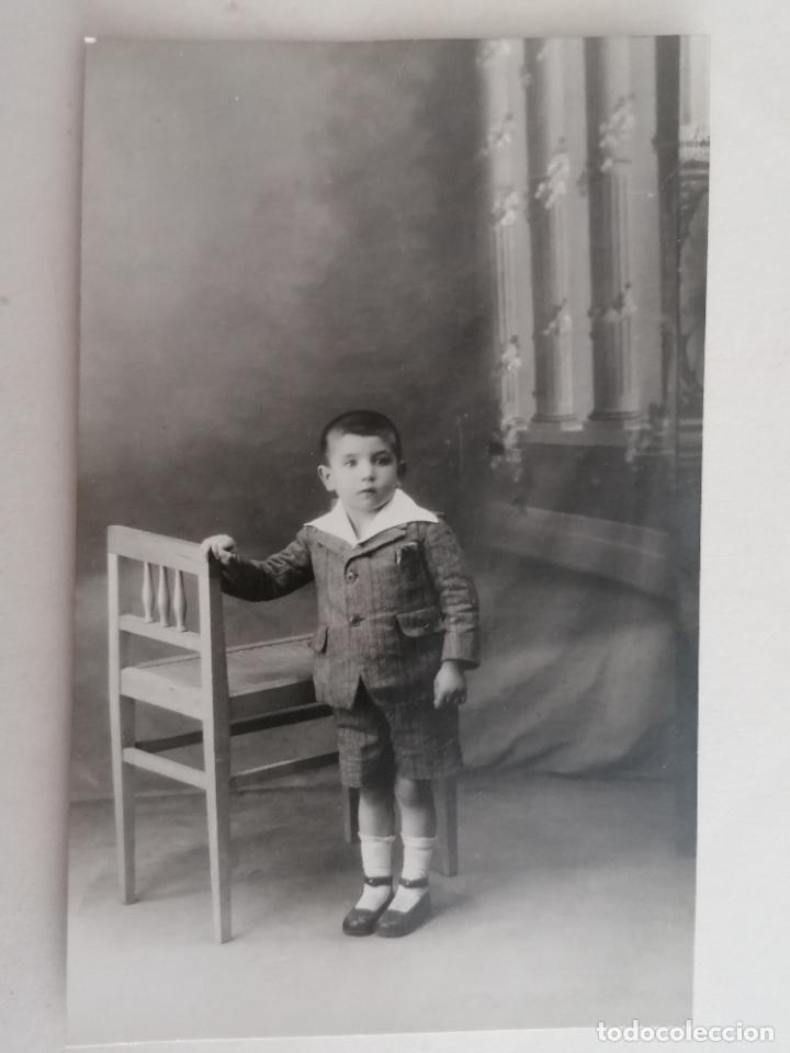 Fotografia antica: NI&Ntilde;O POSANDO, A&Ntilde;OS 20, MEDIDAS 8 X 13 CM