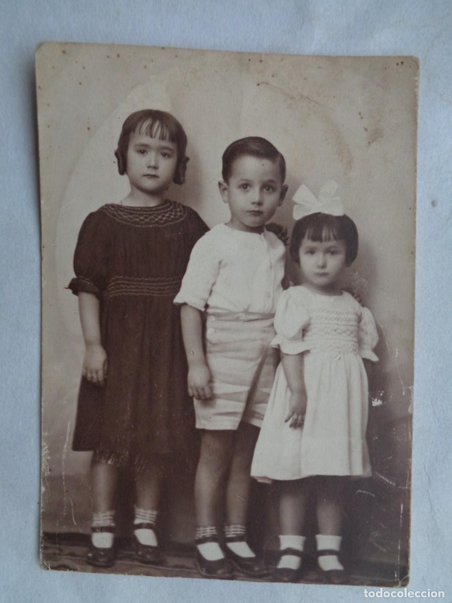 Fotograf&iacute;a antigua: PRECIOSA FOTO DE ESTUDIO DE NI&Ntilde;OS, HERMANOS . 1938