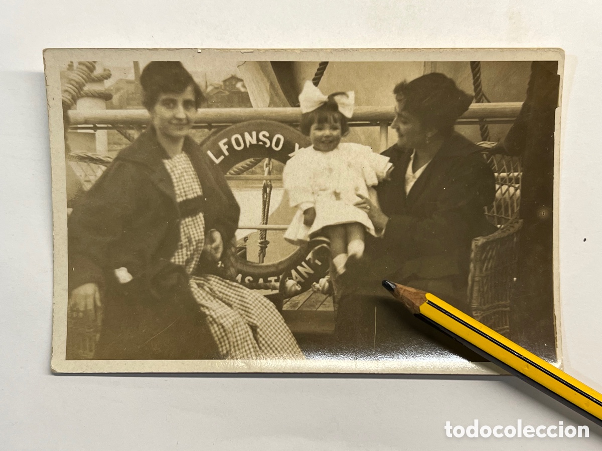 Antique Photography: BARCO VAPOR ALFONSO XIII. Fotograf&iacute;a Familia Valenciana en la Cubierta.. (h.1920?)