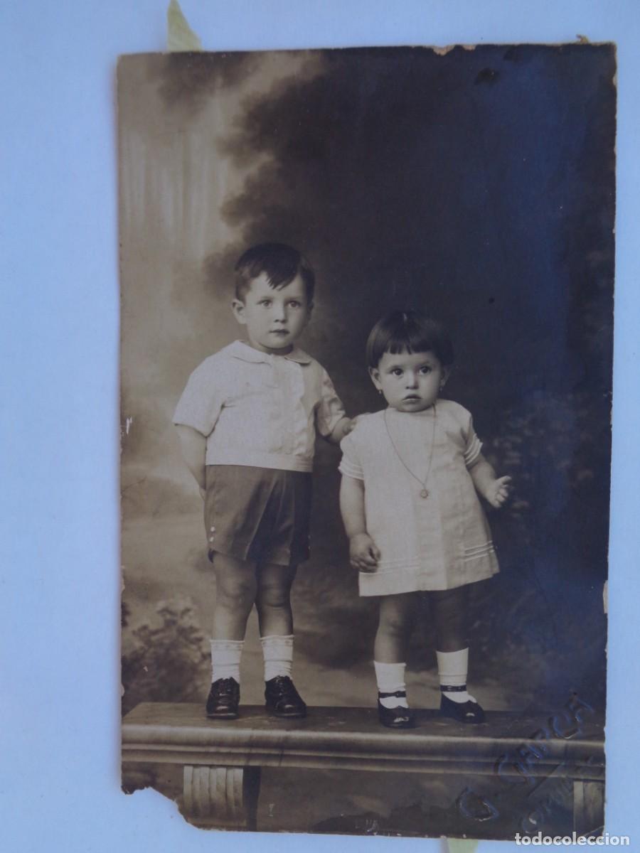 Alte Fotografie: PRECIOSA FOTO DE ESTUDIO DE NI&Ntilde;OS, HERMANOS. PRINCIPIOS DE SIGLO. DE G. GARCIA , COMILLAS