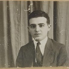 Fotografía antigua: FOTOGRAFÍA TARJETA POSTAL ANTIGUA- FOTOGRAFO TREVIÑO, ALICANTE - HOMBRE EN POSADO PRINCIPIO 1900