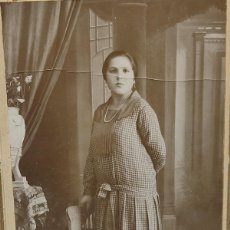 Fotografía antigua: FOTOGRAFÍA TARJETA POSTAL ANTIGUA- FOTOGRAFO GOYA, ALICANTE - MUJER EN POSADO PRINCIPIO 1900