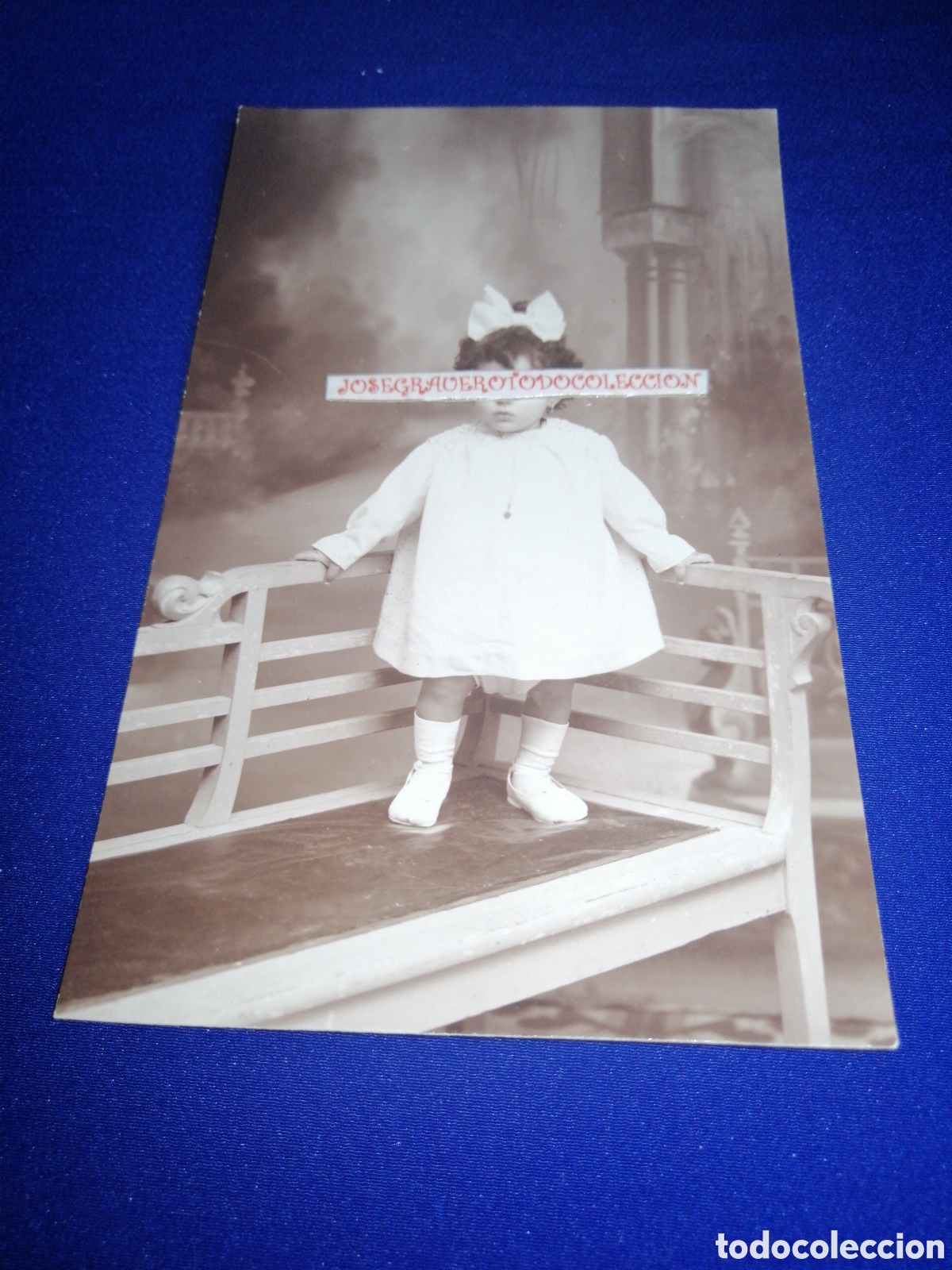 Alte Fotografie: NI&Ntilde;A MODELO POSANDO CON LAZO A&Ntilde;O 1925 FOTOGRAF&Iacute;A ANTIGUA POSTAL