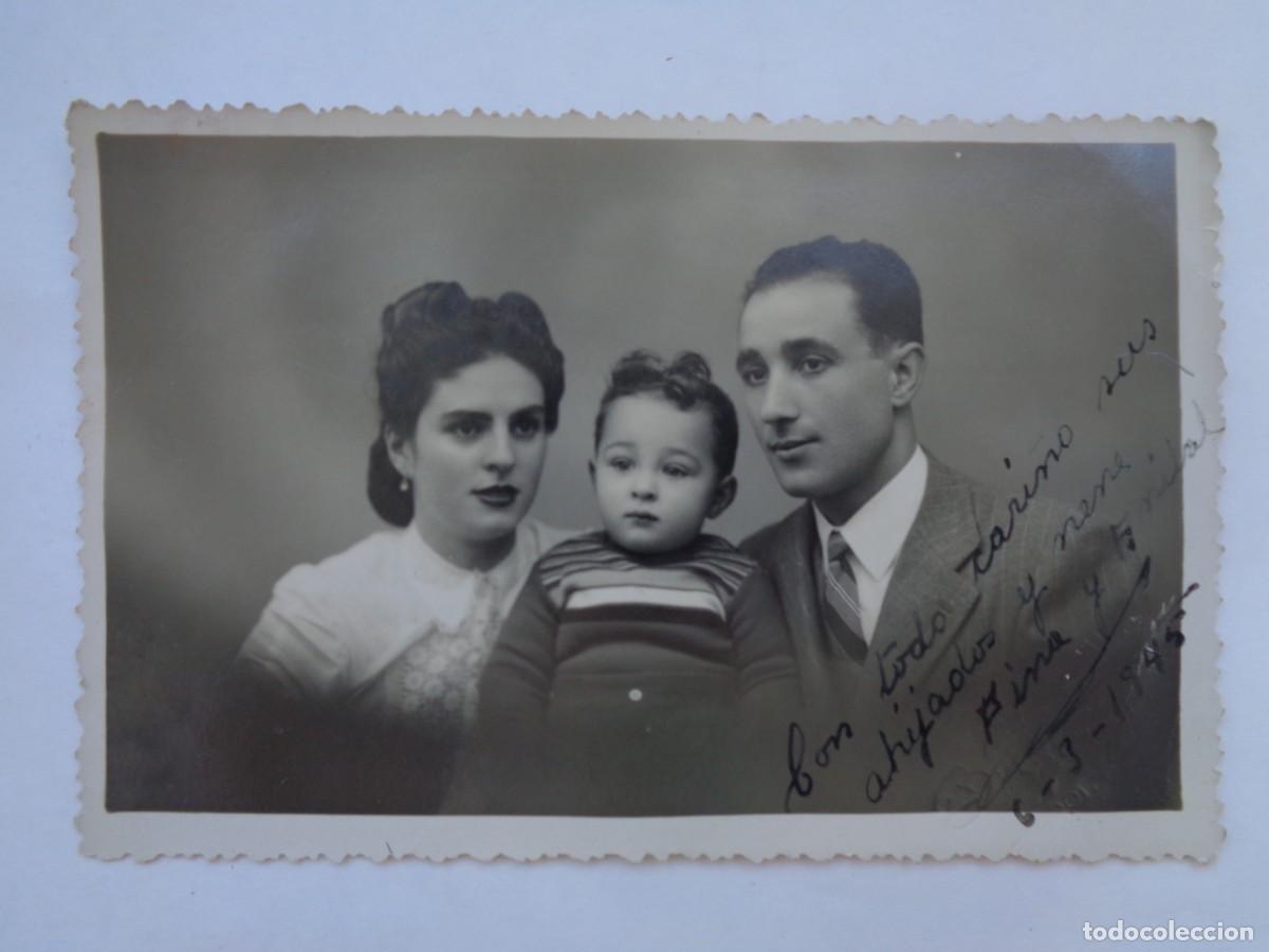 Antique Photography: PRECIOSA FOTO DE ESTUDIO DE FAMILIA , 1945 . FOTOGRAFO DE EL FERROL
